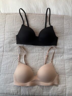 Victoria's Secret Wireless Bras - Black & Nude